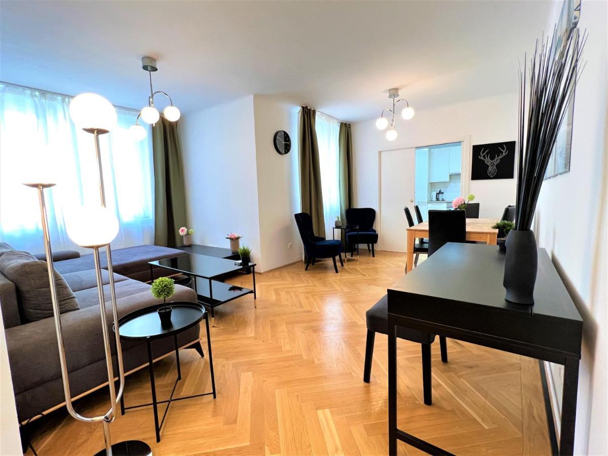 Unique Apartment Center Вена Экстерьер фото